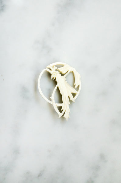 Reproduction 1940s hand carved tropical parrot brooch
